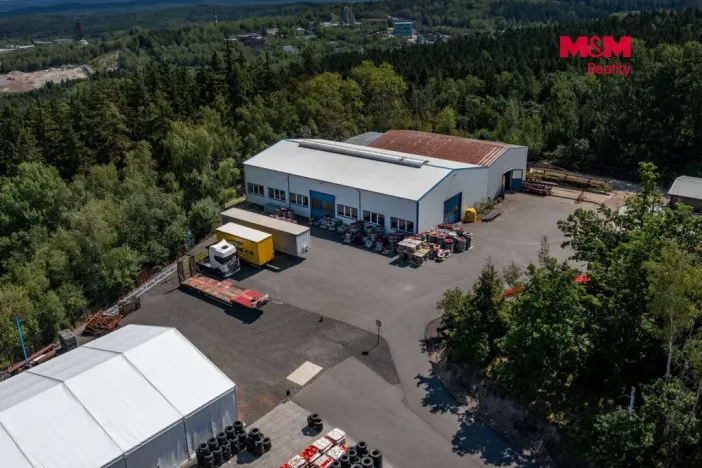 Pronájem výrobních prostor, Dubno, 594 m2