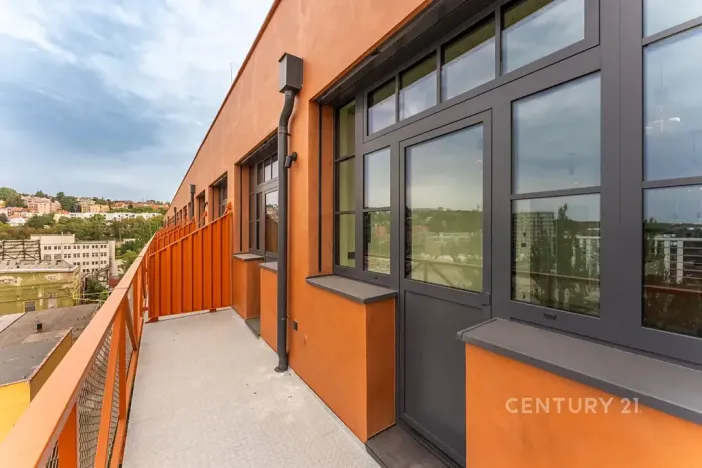 Pronájem bytu 3+kk, Praha - Vysočany, Kolbenova, 68 m2