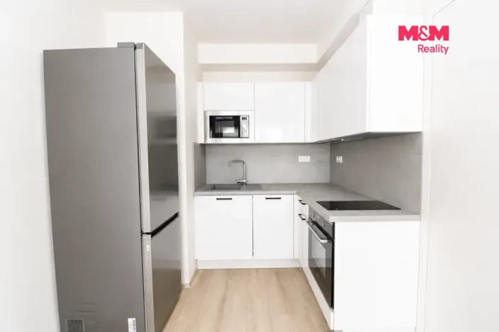 Pronájem bytu 2+kk, Praha - Vysočany, Pod Harfou, 42 m2