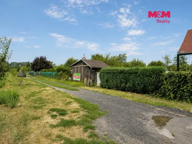 Prodej zahrady, Louny, 355 m2
