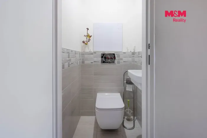 Pronájem bytu 2+kk, Praha, Pšenčíkova, 42 m2
