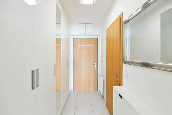 Pronájem bytu 1+kk, Praha - Řeporyje, Kakosova, 42 m2