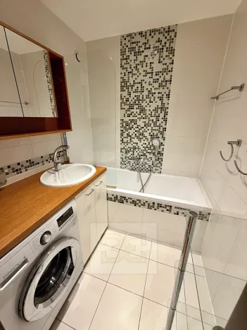 Prodej bytu 3+1, Praha - Modřany, Levského, 78 m2