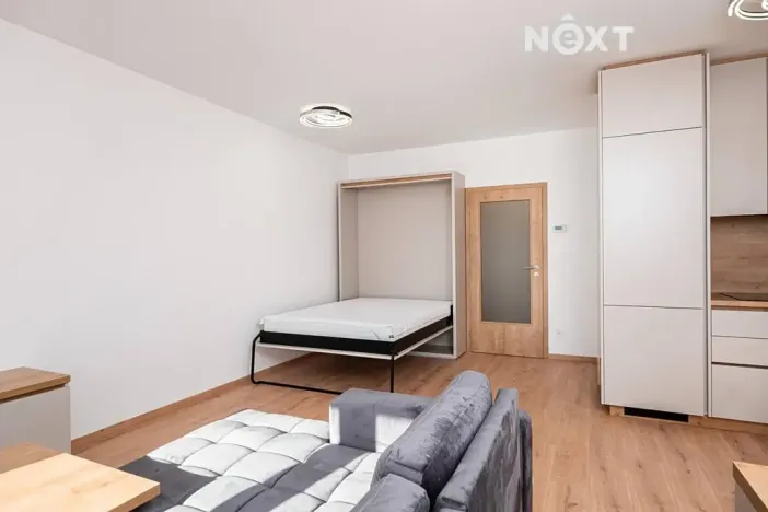 Pronájem bytu 1+kk, Pardubice, U Sportovní školy, 44 m2