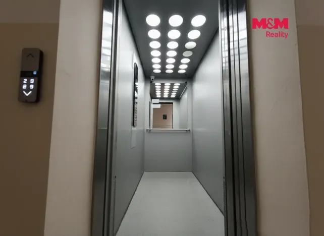 Prodej bytu 1+kk, Karviná - Hranice, Čsl. armády, 32 m2