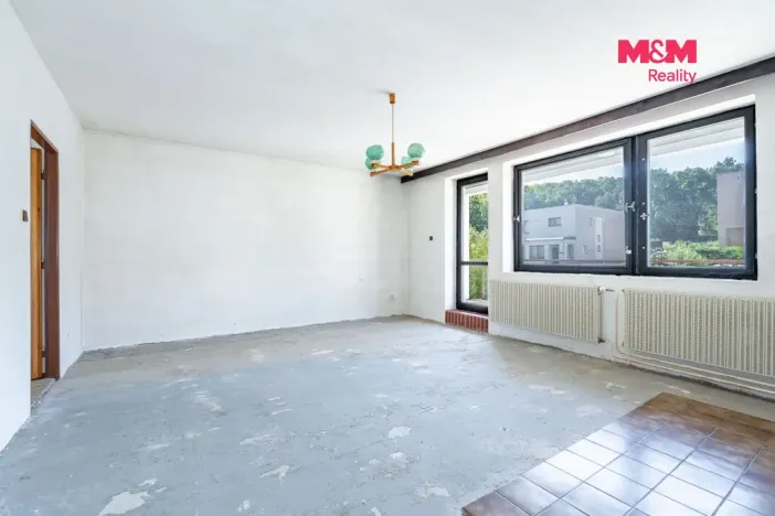 Prodej rodinného domu, Chvaletice, Budovatelů, 180 m2