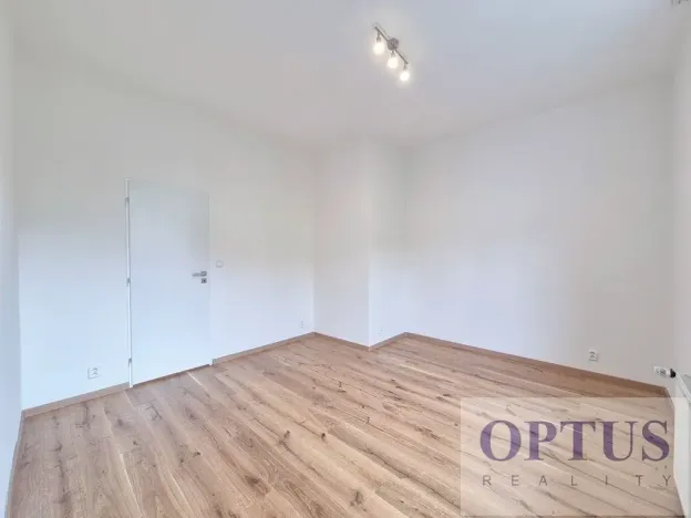 Pronájem bytu 2+kk, Praha - Podolí, Levá, 46 m2