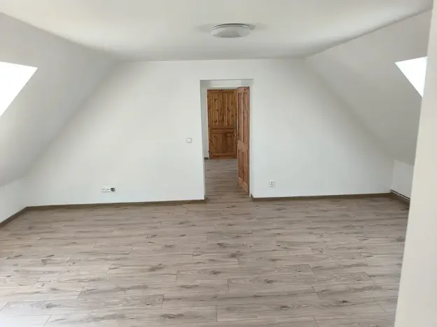 Pronájem bytu 4+1, Běleč, 178 m2