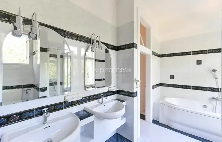 Pronájem bytu 4+1, Praha - Dejvice, Šárecká, 150 m2