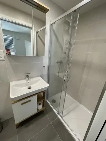 Pronájem bytu 3+kk, Praha - Řeporyje, Haenkeho, 80 m2