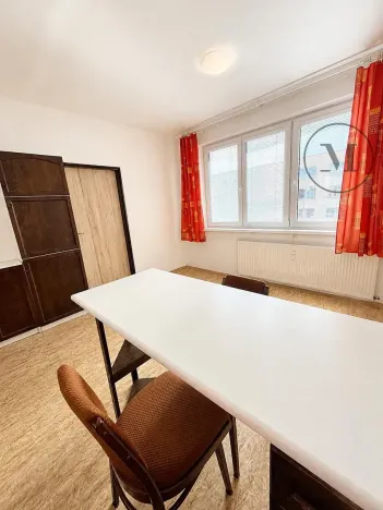 Pronájem bytu 2+kk, České Budějovice, O. Nedbala, 34 m2
