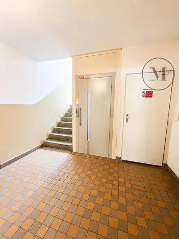 Pronájem bytu 2+kk, České Budějovice, O. Nedbala, 34 m2