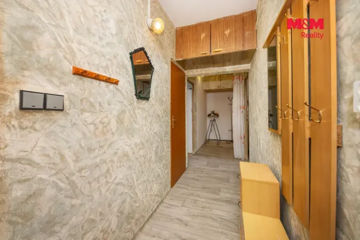 Prodej bytu 2+1, Lázně Bohdaneč, Na Lužci, 60 m2