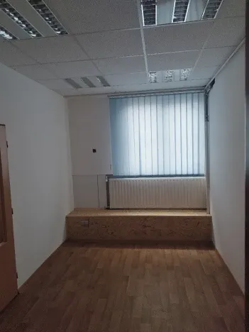 Pronájem kanceláře, Brno, Pod sídlištěm, 65 m2