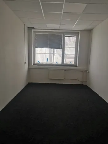 Pronájem obchodního prostoru, Hradec Králové, Vážní, 17 m2