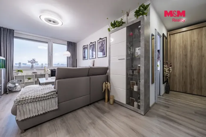 Prodej bytu 2+kk, Praha - Stodůlky, Trávníčkova, 45 m2