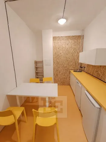 Pronájem kanceláře, Praha - Smíchov, K vodojemu, 118 m2