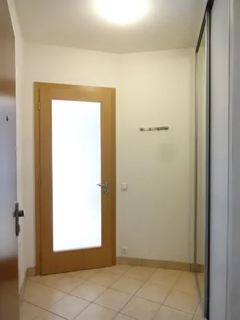 Pronájem bytu 2+kk, Praha - Podolí, Nedvědovo náměstí, 51 m2
