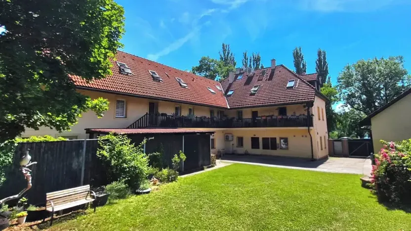 Prodej činžovního domu, Hostivice, Litovická, 322 m2