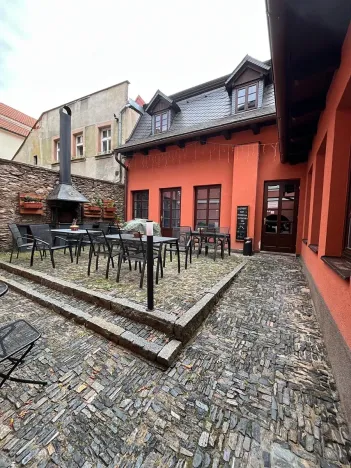 Pronájem obchodního prostoru, Kolín, Na Hradbách, 164 m2
