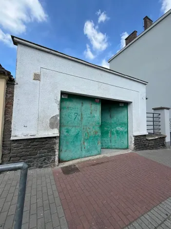 Pronájem garáže, Kolín, Kmochova, 34 m2