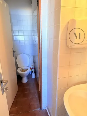 Pronájem kanceláře, Netolice, Mírové Náměstí, 19 m2