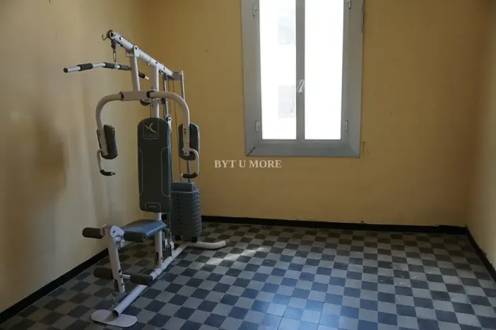 Prodej bytu 4+kk, Janov, Itálie, Via Liberti, 85 m2