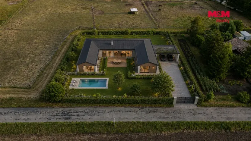Prodej pozemku pro bydlení, Strenice, 2185 m2