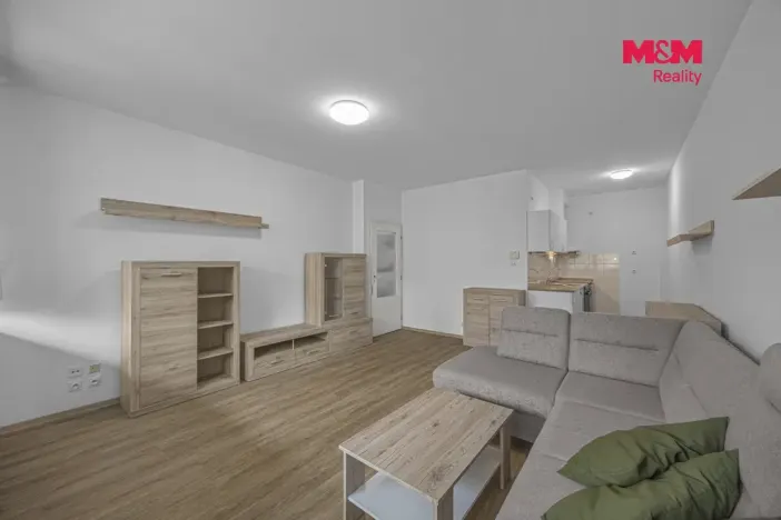 Pronájem bytu 2+kk, Pardubice - Zelené Předměstí, nábřeží Závodu míru, 55 m2