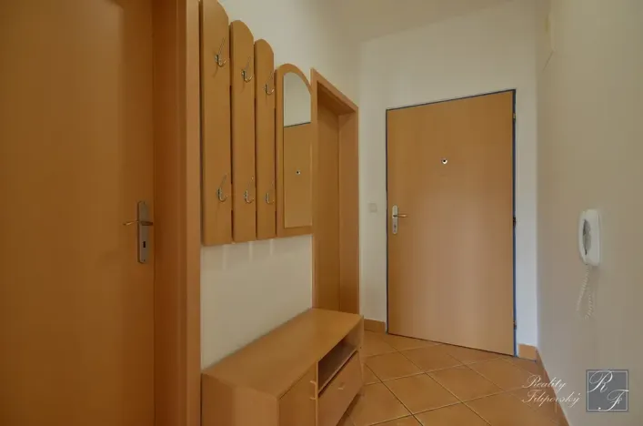 Pronájem bytu 1+kk, Ústí nad Labem, Baráčnická, 30 m2