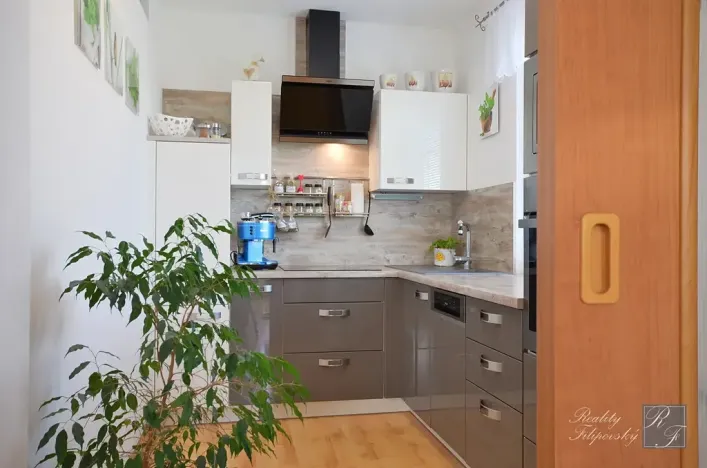 Pronájem bytu 2+1, Chlumec, Stradovská, 65 m2