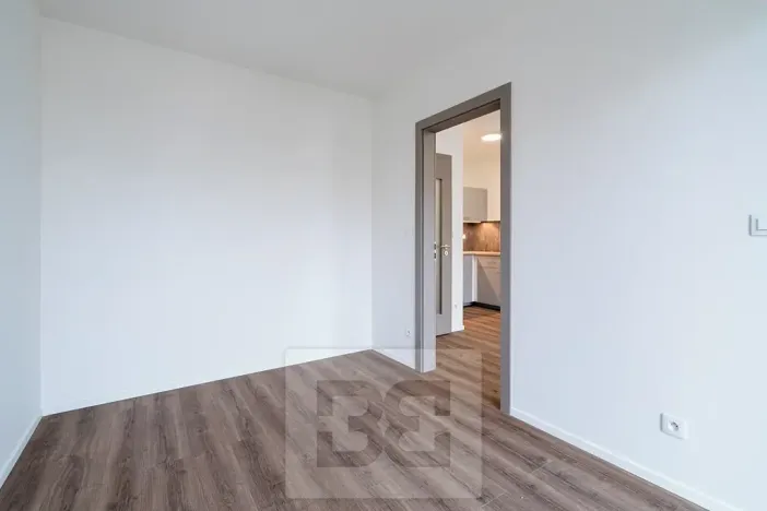Pronájem bytu 2+kk, Praha - Černý Most, Arnošta Valenty, 41 m2