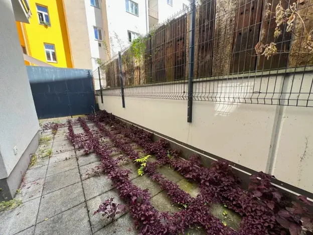 Pronájem bytu 1+kk, Praha - Smíchov, Pod Barvířkou, 48 m2