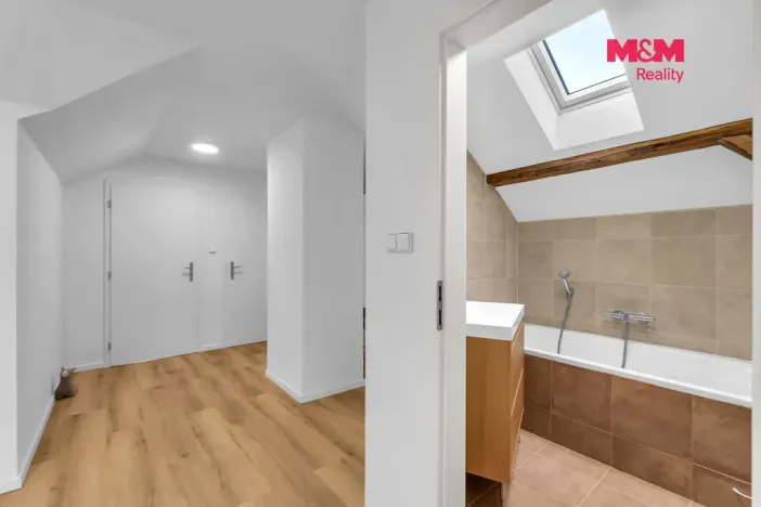 Prodej zemědělské usedlosti, Radim - Lháň, 180 m2