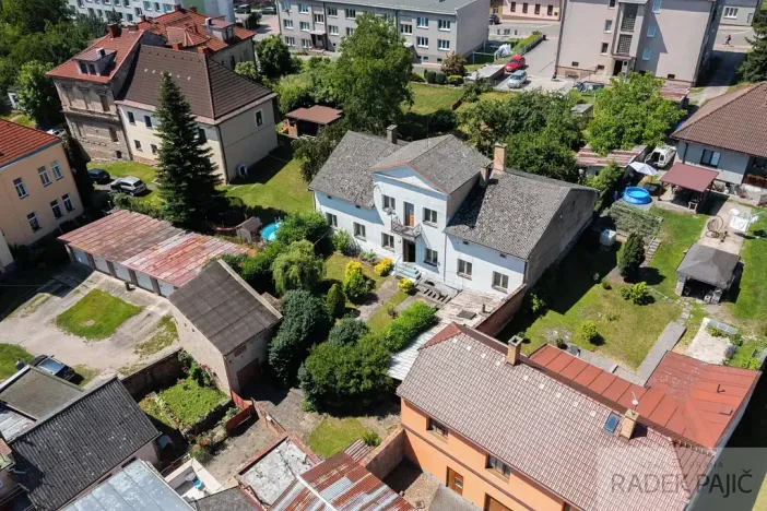 Prodej rodinného domu, Dobrovice, Palackého náměstí, 218 m2