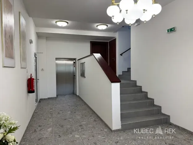 Pronájem kanceláře, Tábor, Bechyňská, 42 m2