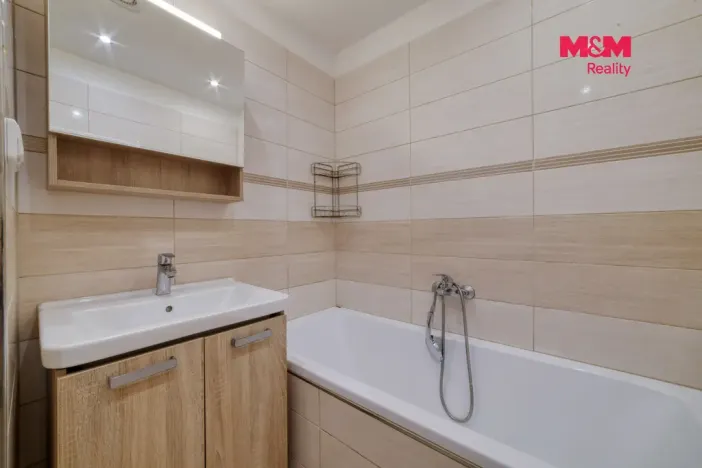 Pronájem bytu 3+1, Cheb, Do Zátiší, 77 m2