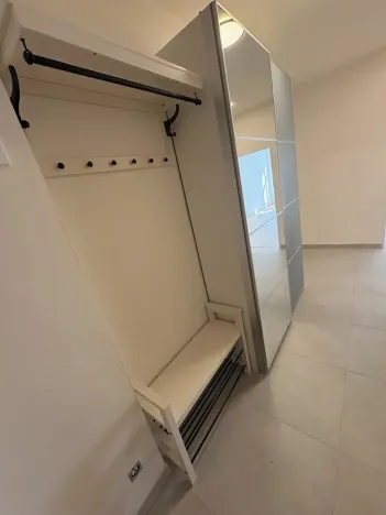 Pronájem bytu 1+kk, Praha - Vinohrady, Bruselská, 33 m2