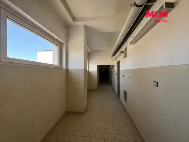 Pronájem kanceláře, Teplice, Libušina, 3000 m2