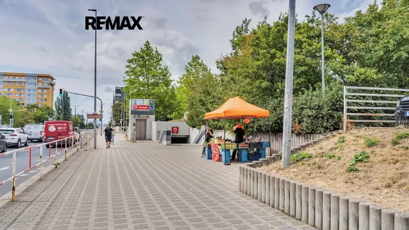 Prodej bytu 3+1, Praha - Prosek, Jablonecká, 67 m2