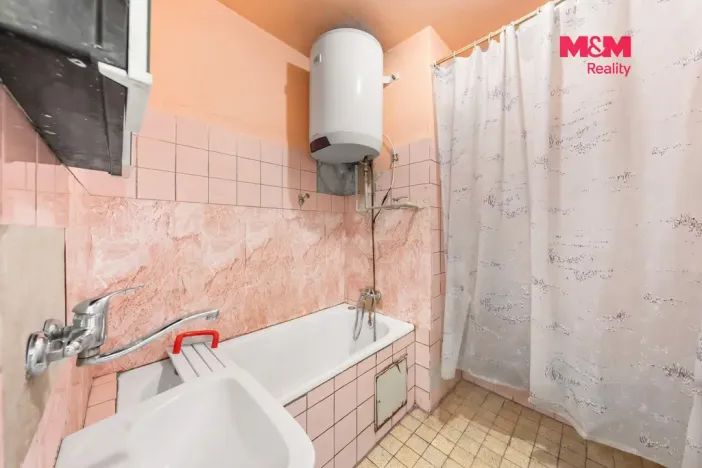 Prodej bytu 3+1, Janská, 80 m2