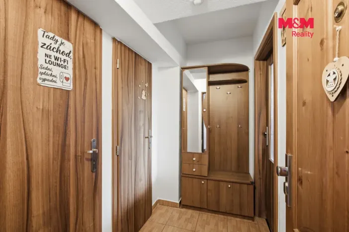 Prodej bytu 3+1, Kněževes, Štrosova, 55 m2