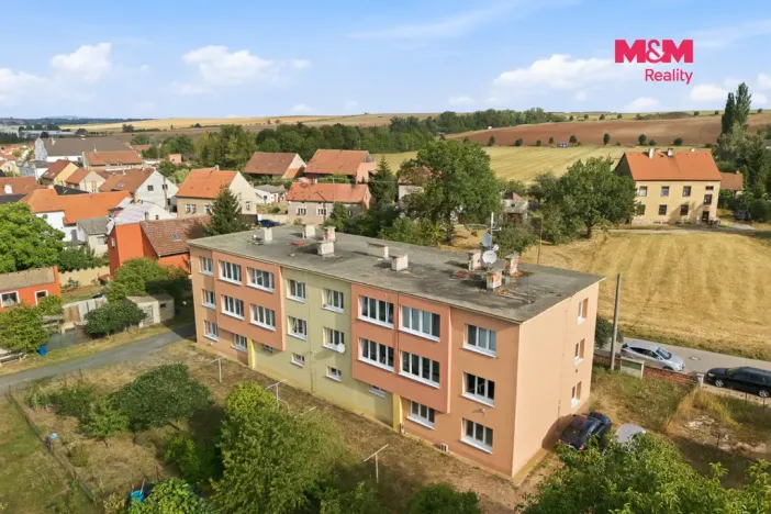 Prodej bytu 3+1, Kněževes, Štrosova, 55 m2