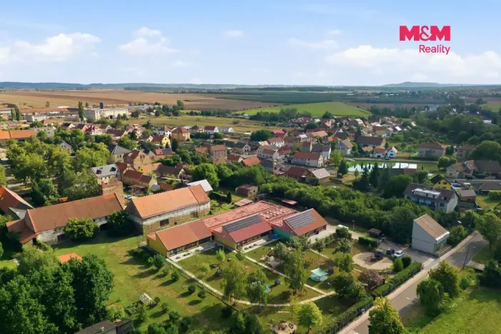 Prodej bytu 3+1, Kněževes, Štrosova, 55 m2