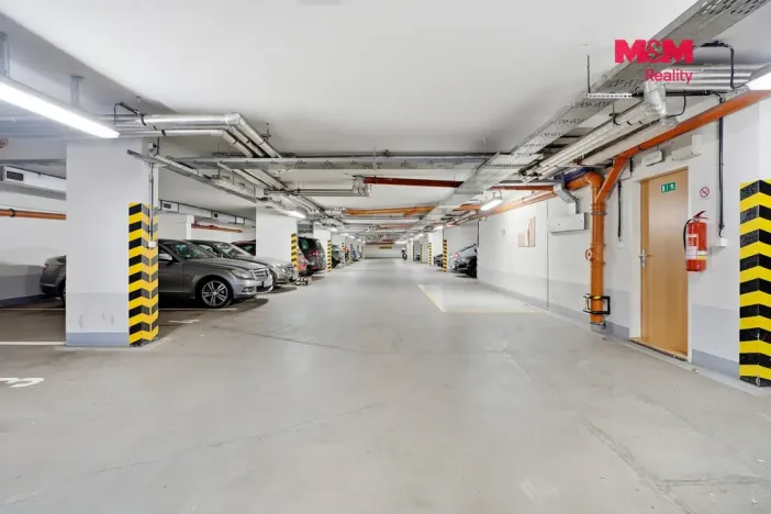 Prodej bytu 2+kk, Praha, Na břehu, 56 m2