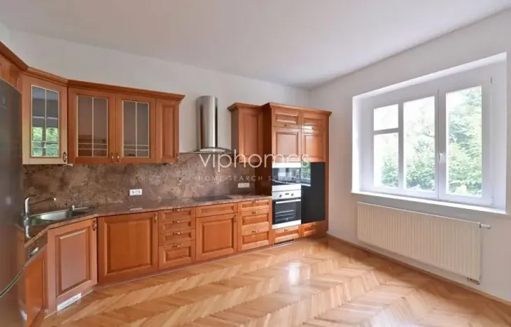 Pronájem vily, Praha - Smíchov, 413 m2