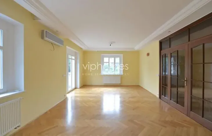 Pronájem vily, Praha - Smíchov, 413 m2