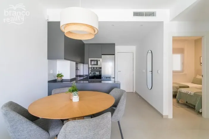 Prodej bytu 4+kk, Torrevieja, Alicante, Španělsko, 96 m2