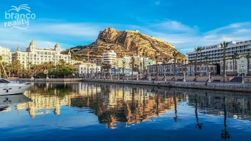 Prodej bytu 3+kk, Alicante, Španělsko, 83 m2