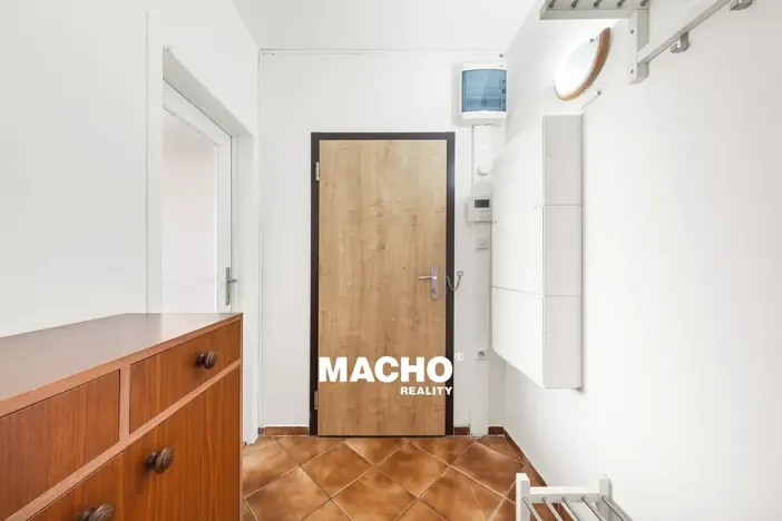 Prodej bytu 3+1, Praha - Modřany, Pirinská, 73 m2